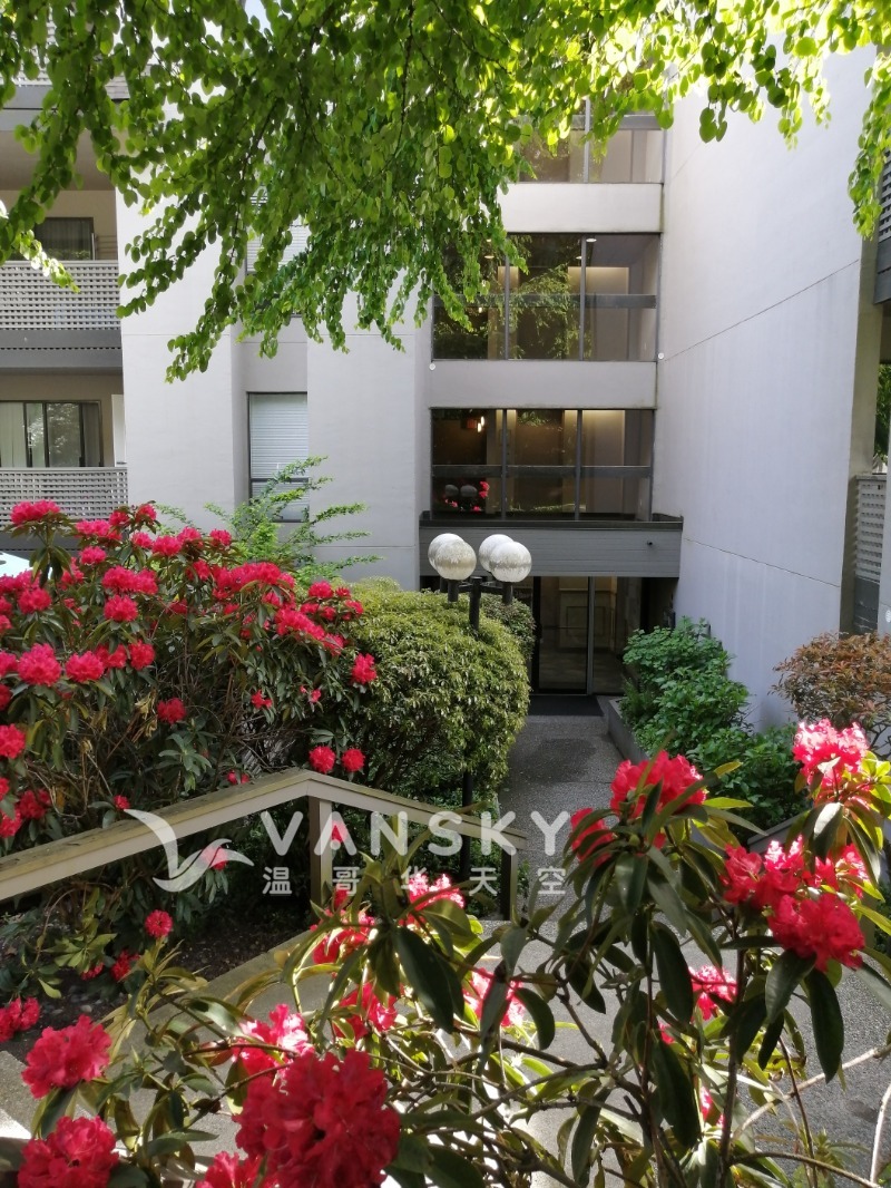 260808165200_Front building.jpg